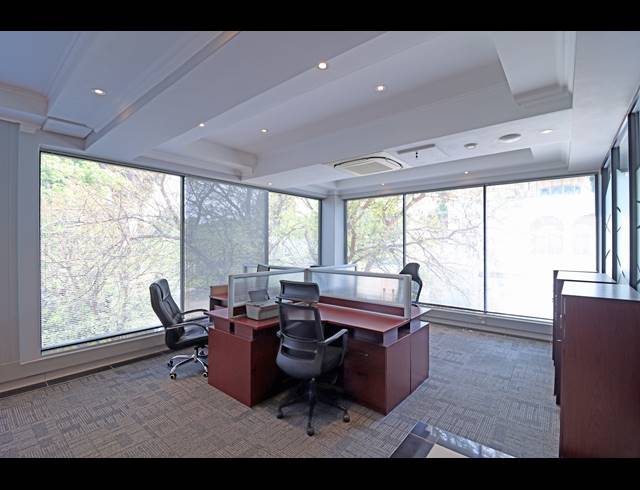 540M² OFFICE TO LET IN PARKMORE